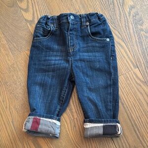 Burberry Blue Jeans with Cuffed Legs and Classic Denim Texture